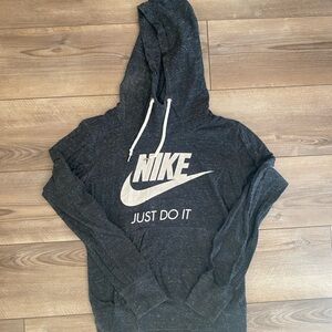 Women’s Nike Sweatshirt